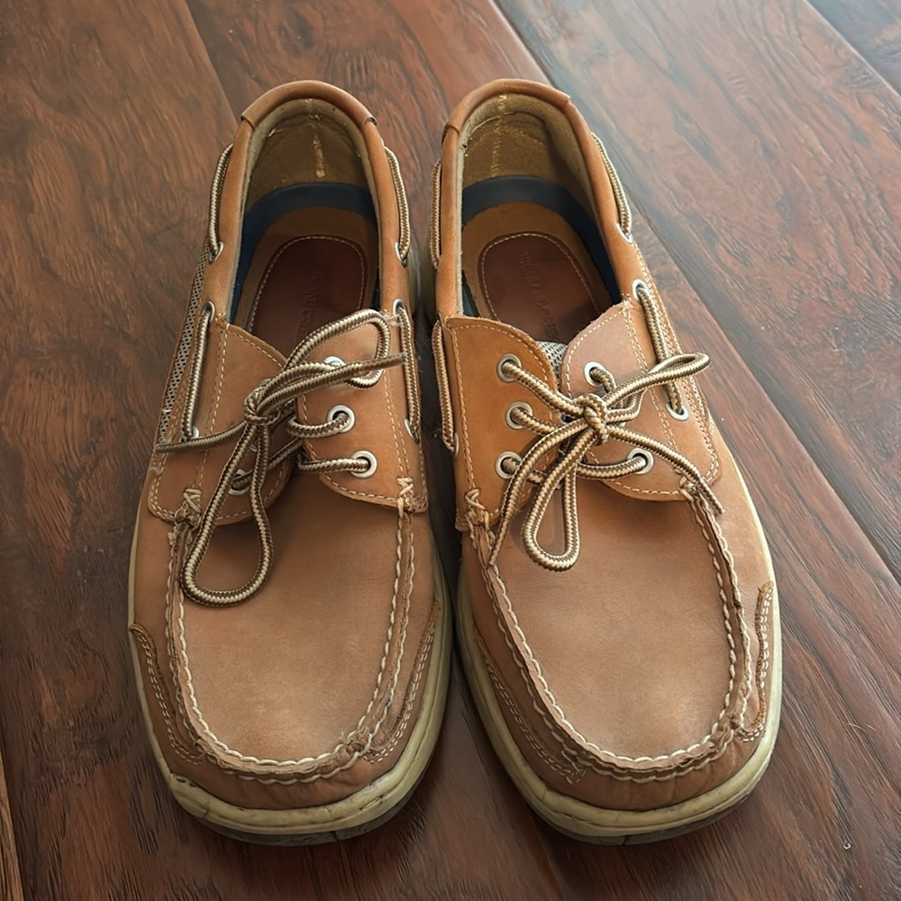 Men’s brown leather boat shoes loafers